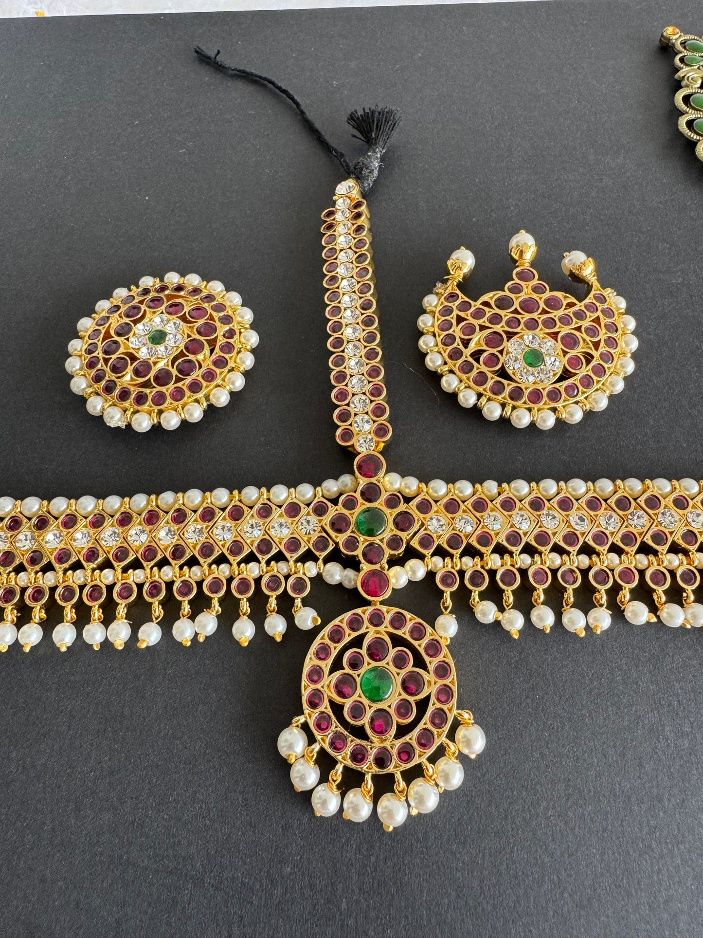 Gold tone precious kemp-green-white pearl maang head set with sun moon dj-52268