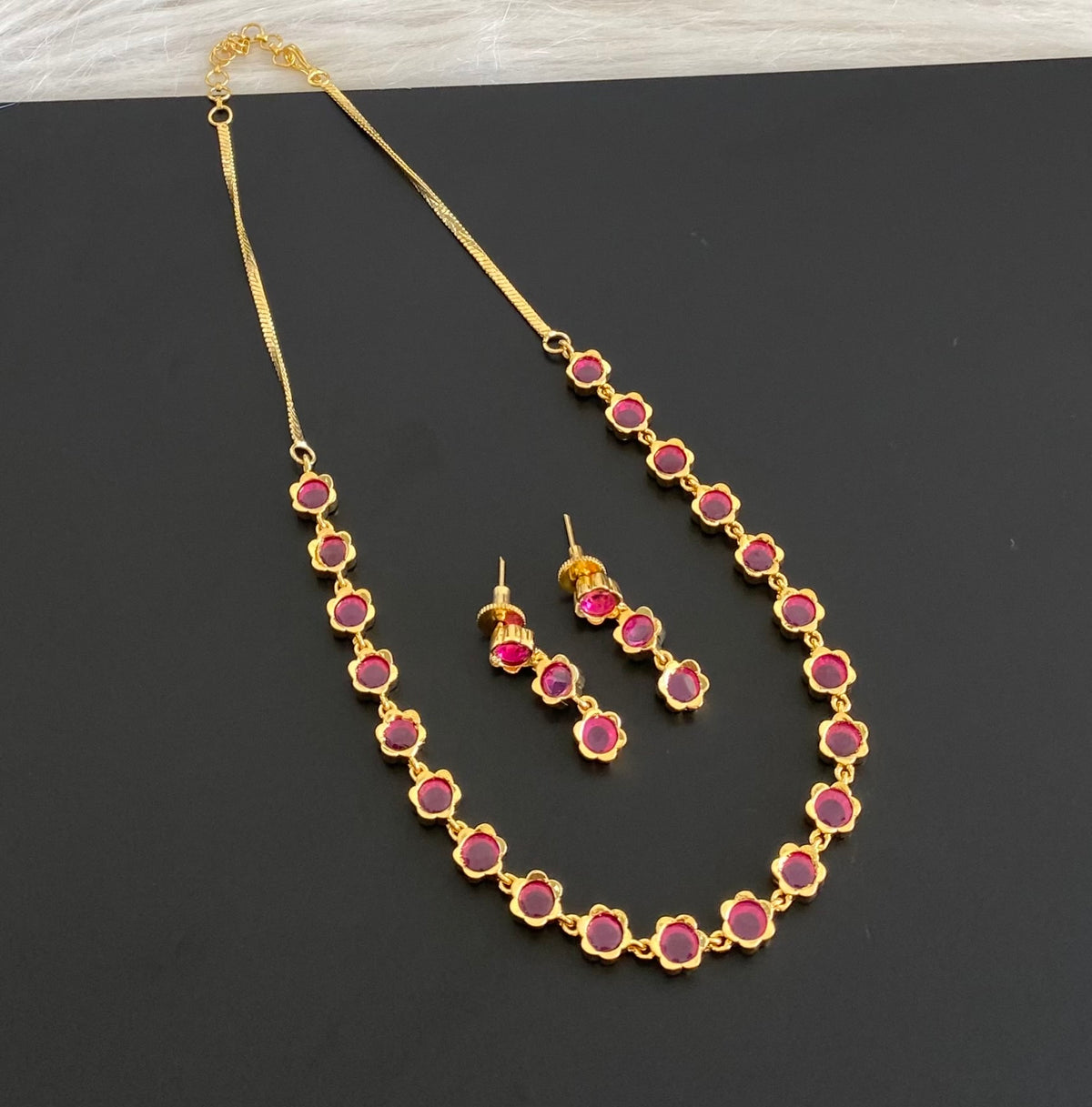 Gold tone rani pink stone necklace set dj-54762