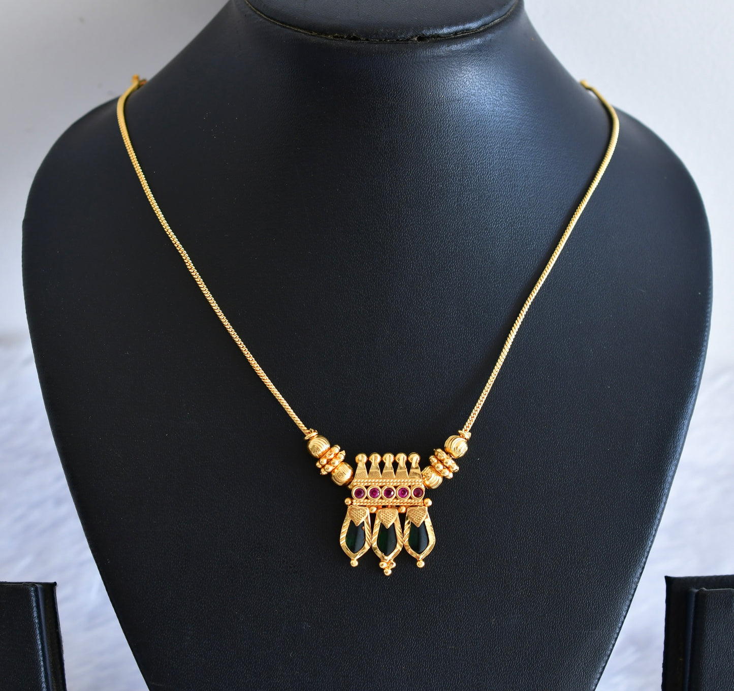 Gold tone pink-green nagapadam necklace  dj-53089