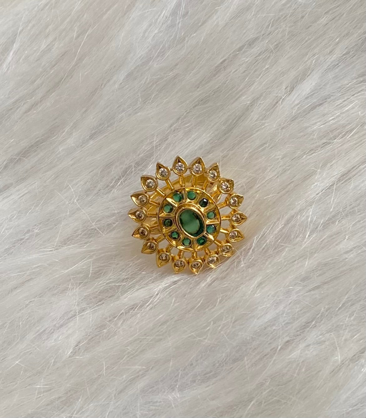 Gold tone white-green stone adjustable finger ring dj-55052
