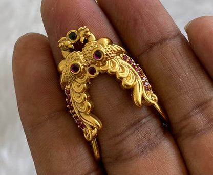 Antique gold tone kemp-green peacock vanki style finger ring dj-53678