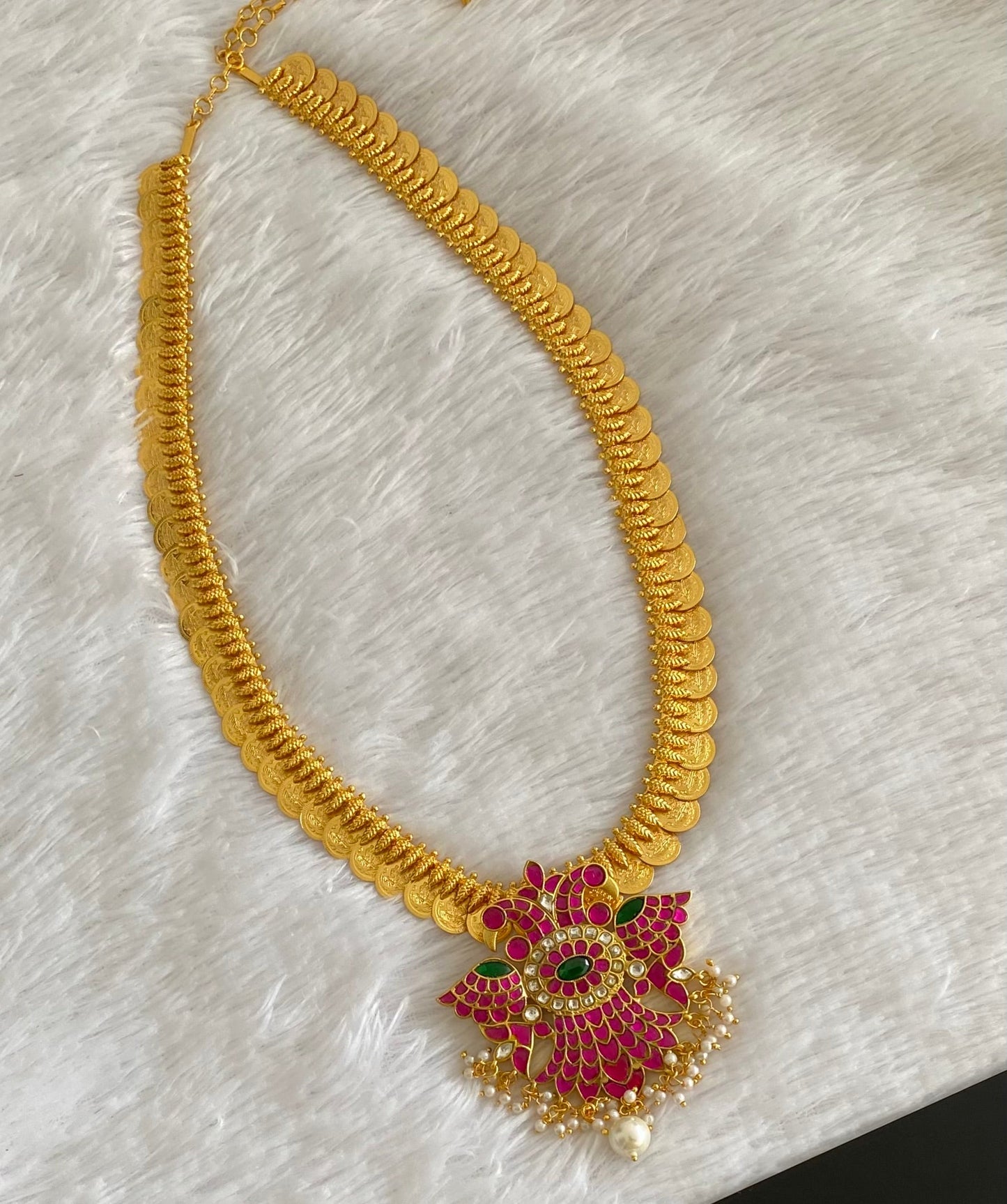 Gold tone kundan jadau ganda berunda pendant lakshmi coin haar dj-54040