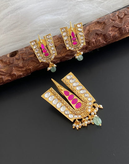 Gold tone white-pink kundan jadau thirumal nama pendant set dj-54074