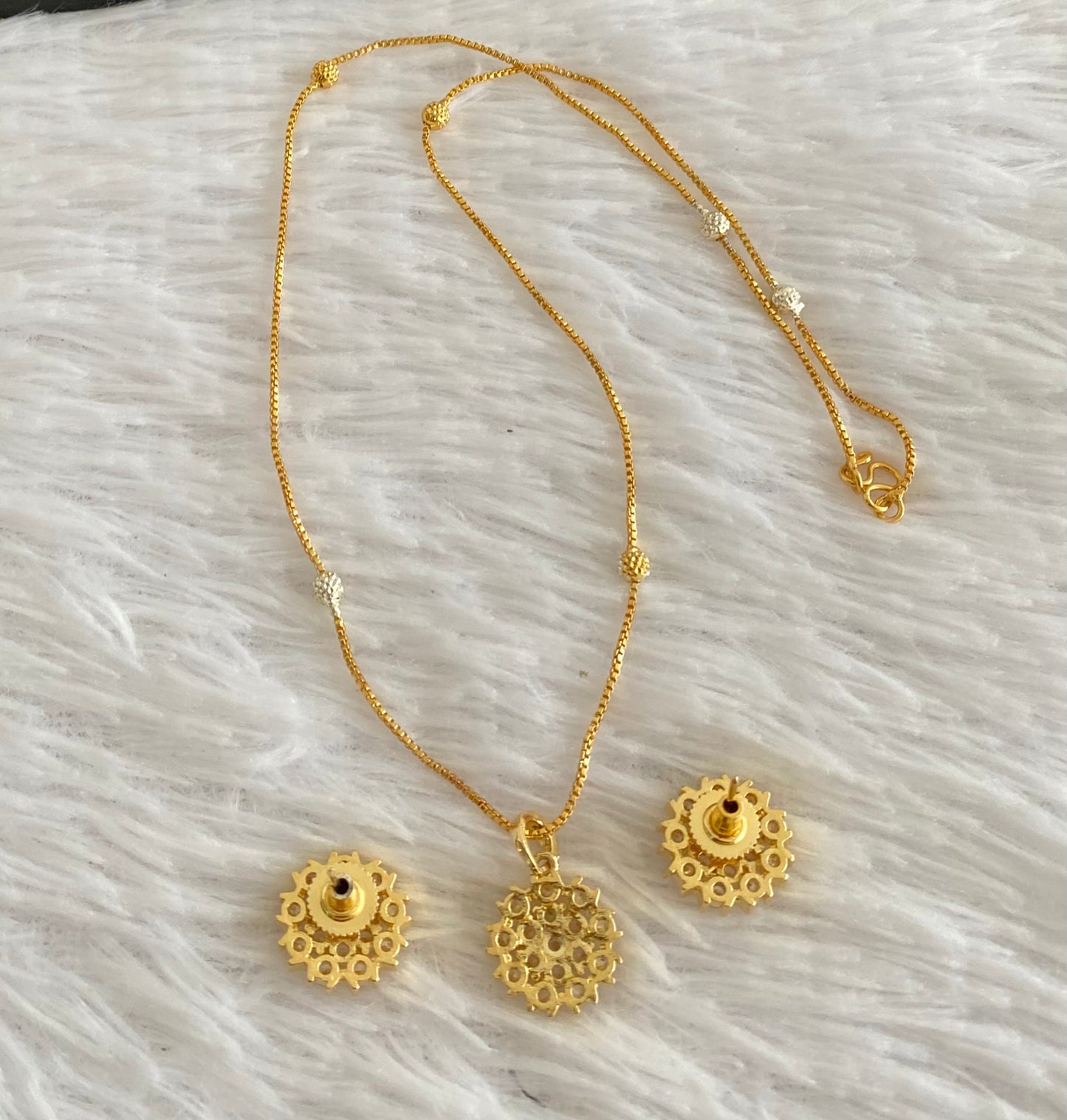 Gold tone 18 inches chain with two tone pendant set dj-54026