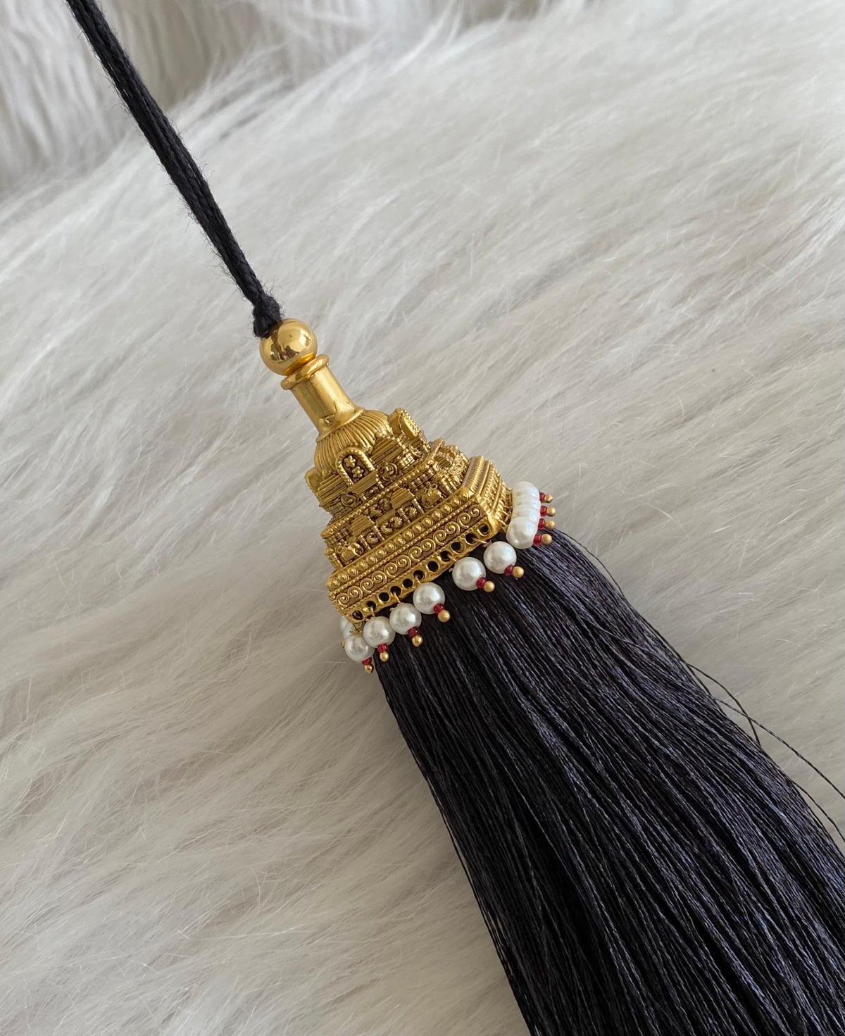 Matte finish elephant mango pearl bridal kuppulu(Hair accessory) dj-55070