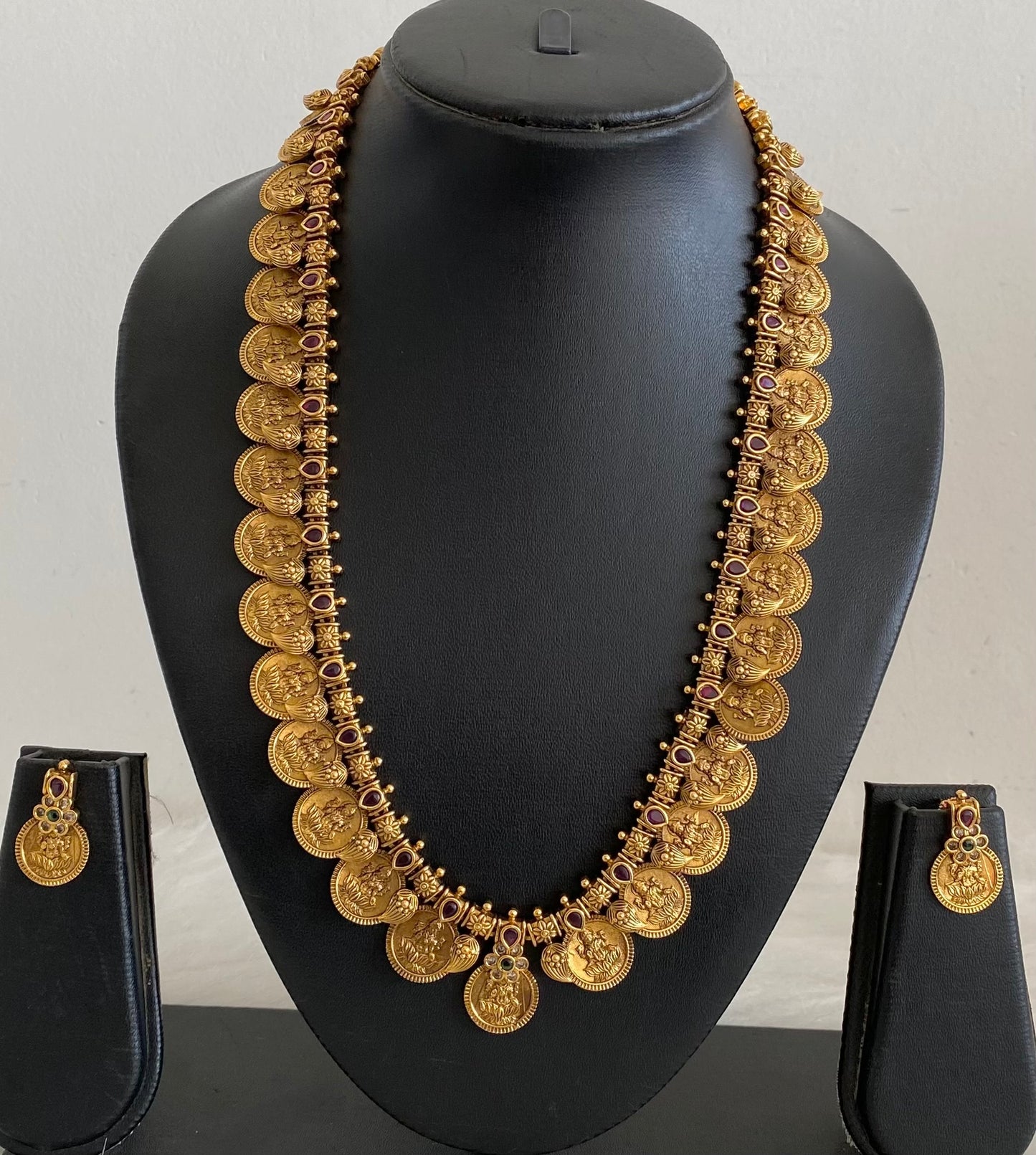 Matte finish mango lakshmi coin short haar set dj-54561