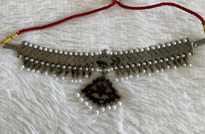 Black finish precious kemp-green-white pearl mango choker necklace dj-53245