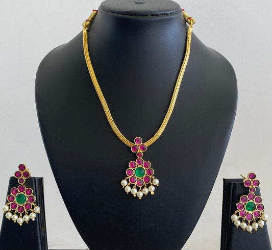Gold tone precious kemp-green flower attigai/necklace set dj-54621