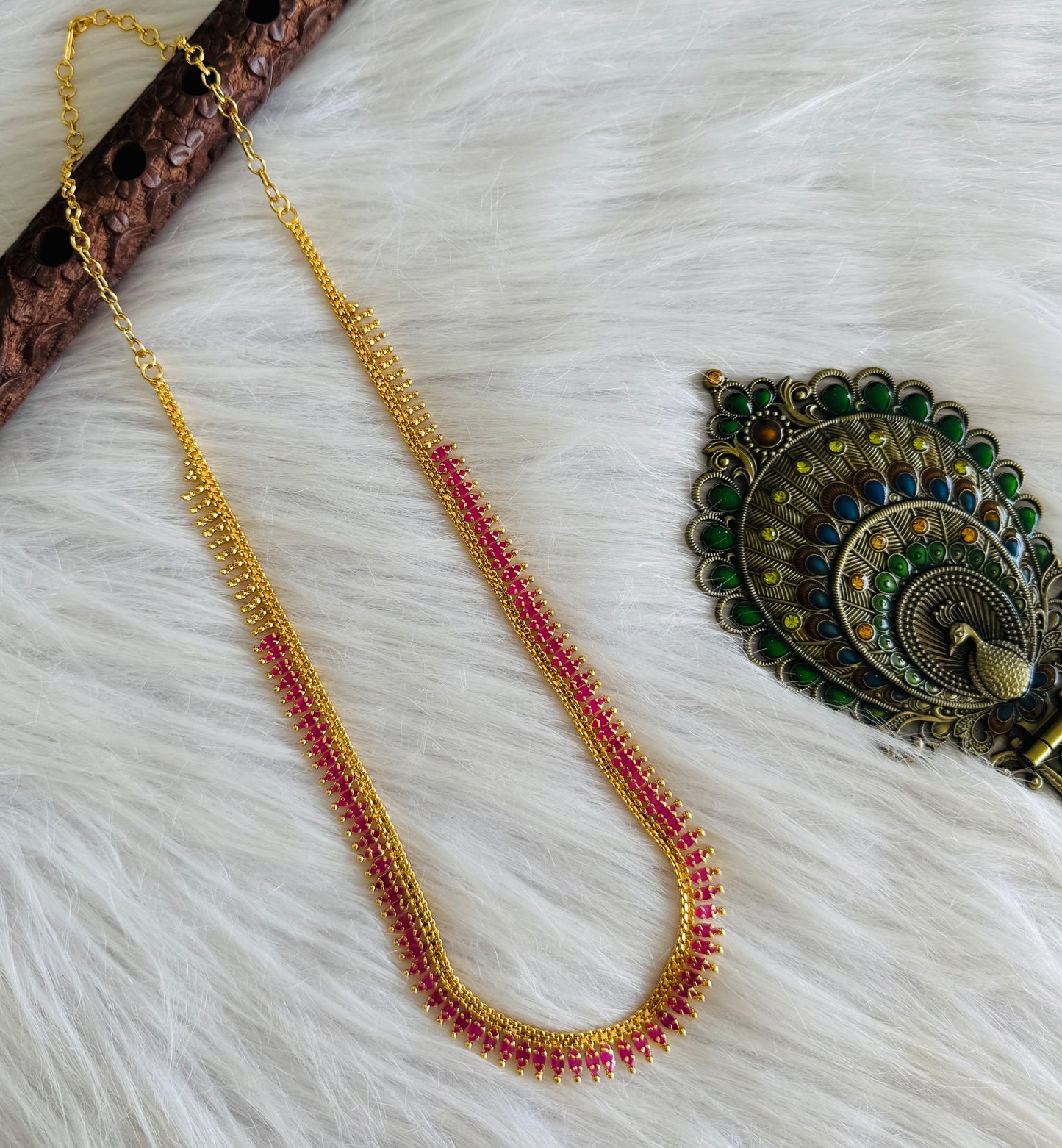 Gold tone ruby stone haar dj-51325