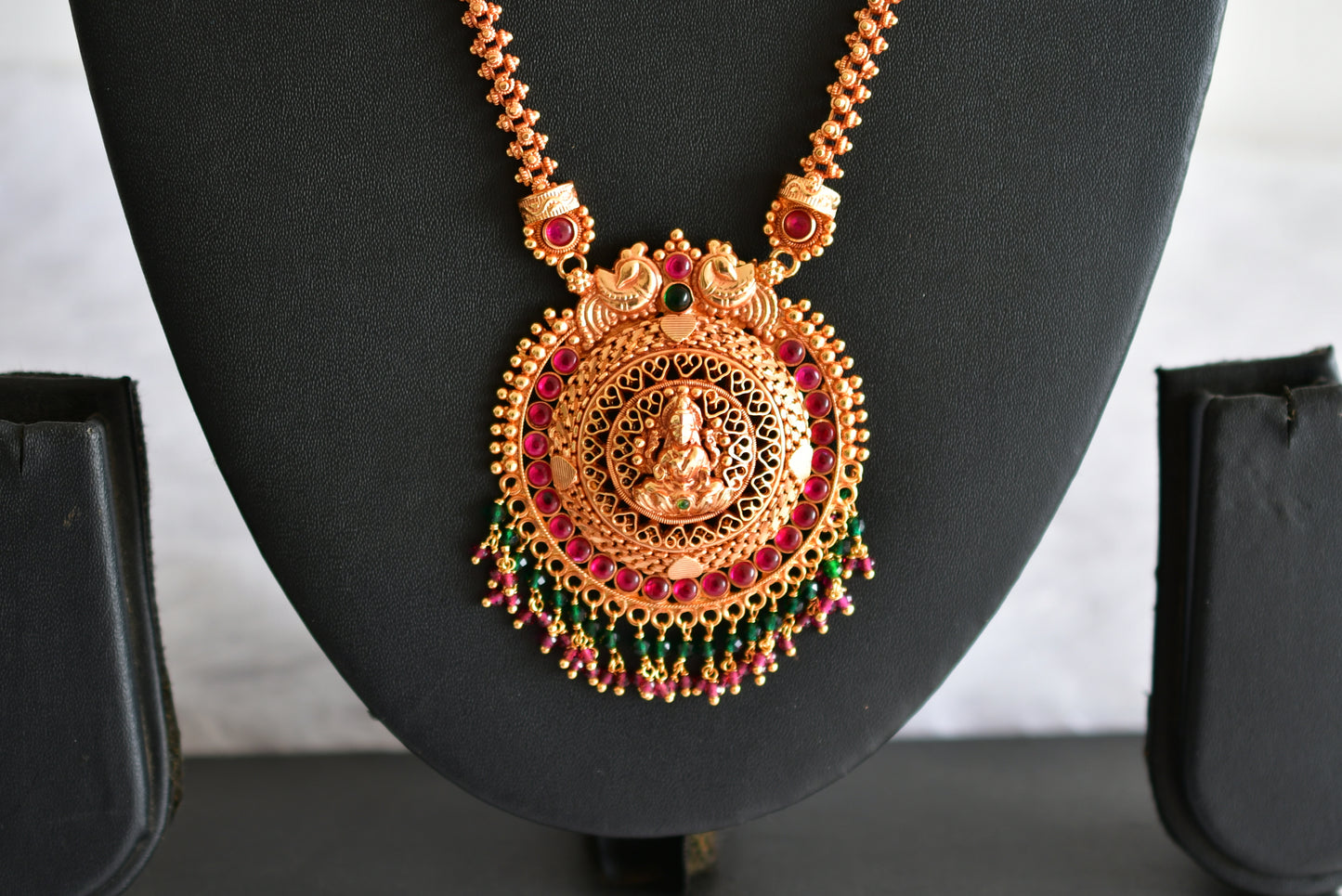 Gheru finish kemp-green cluster lakshmi necklace set dj-51944