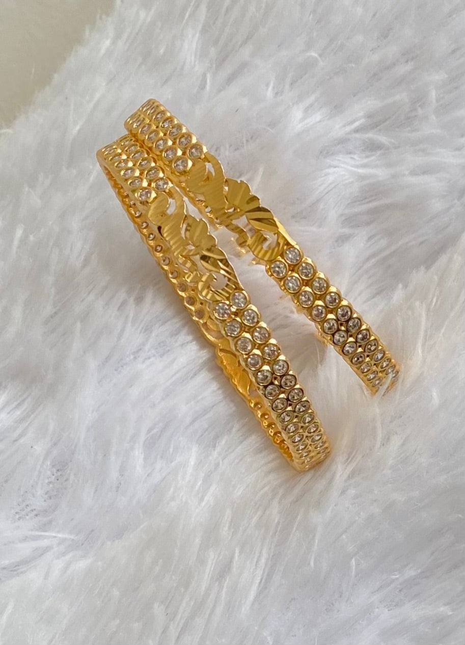 Gold tone white stone bangles(2.4) Dj-54443