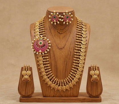 Matte finish kundan jadau moon mugappu Lakshmi coin short haar set dj-38173
