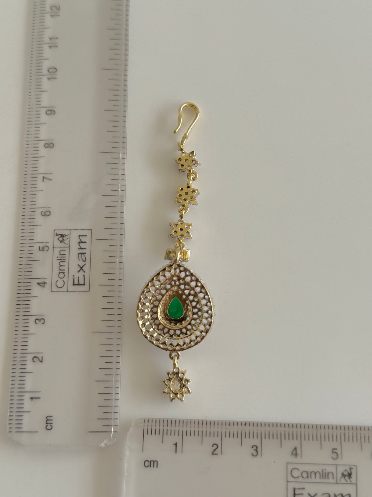 Two tone cz-green thilak stone tikka dj-51371