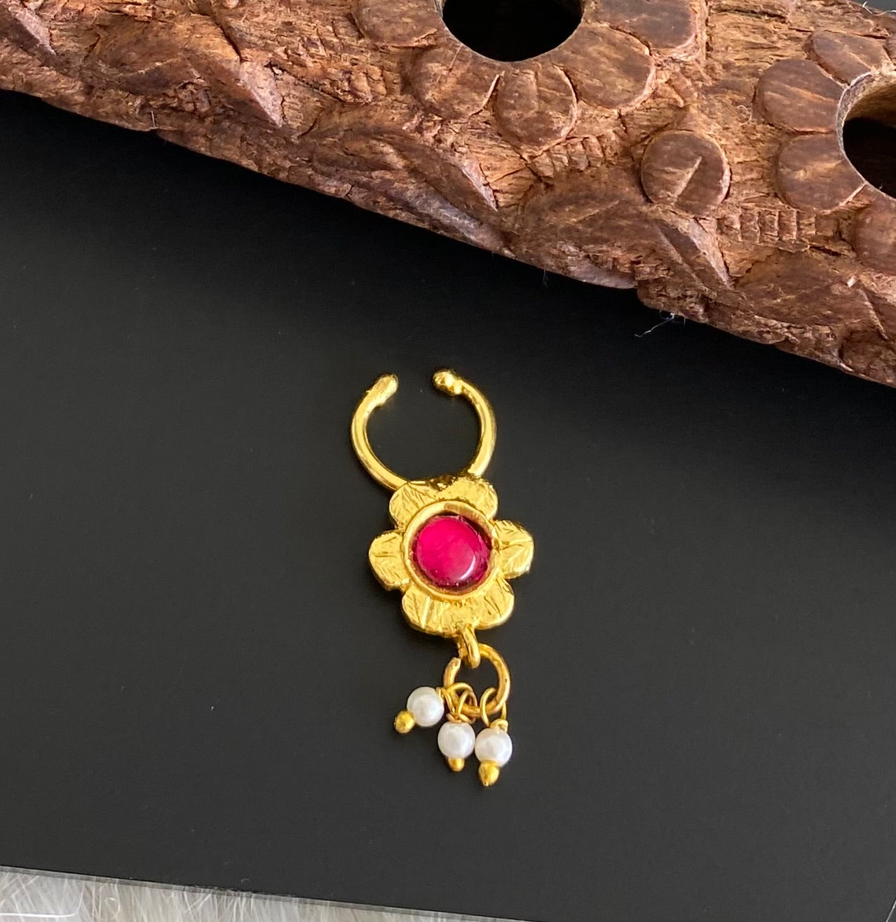 Gold tone pink stone pearl nose pin/bulakku dj-53814