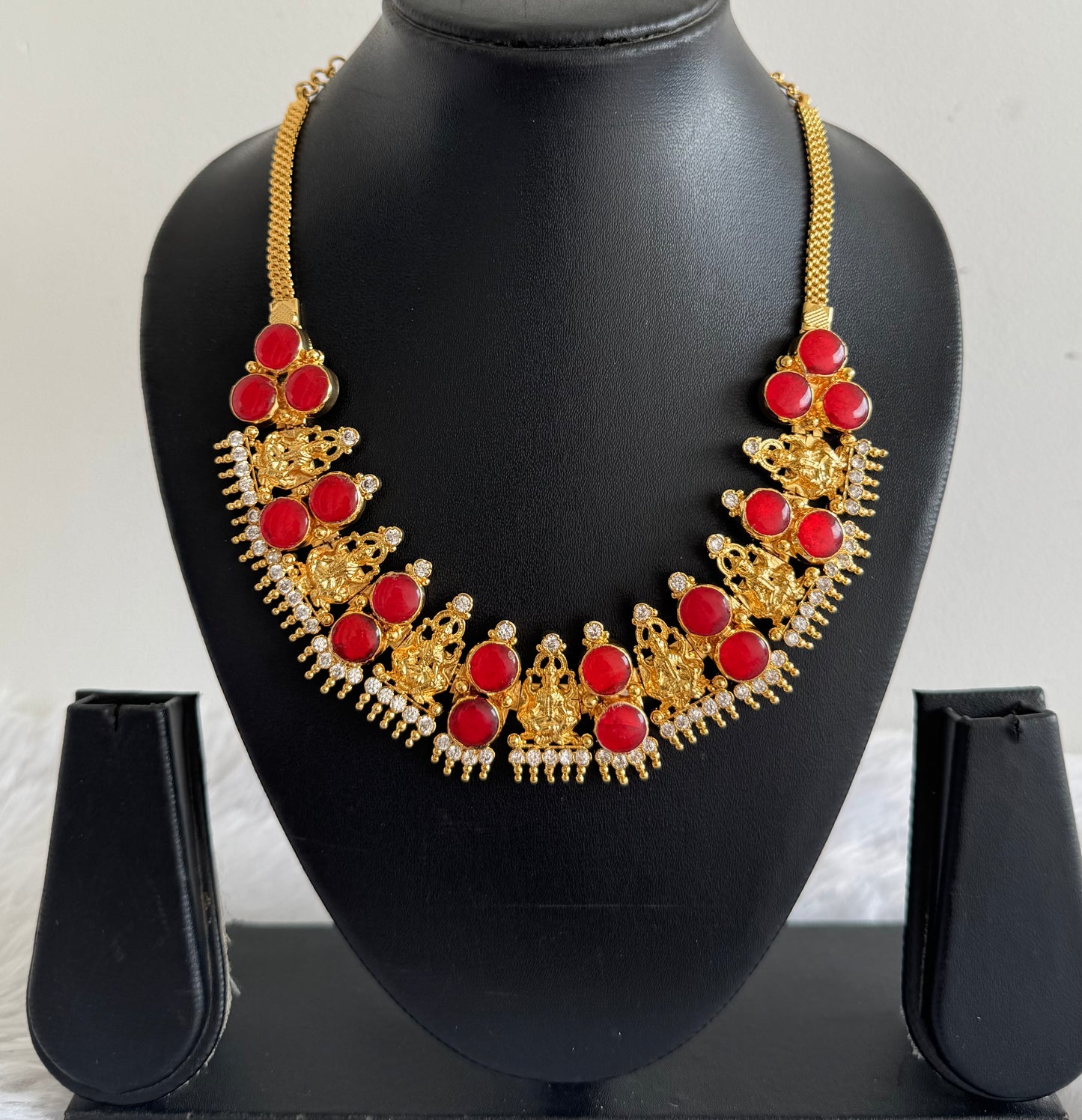 Gold tone red-white kerala style round Lakshmi necklace dj-51713