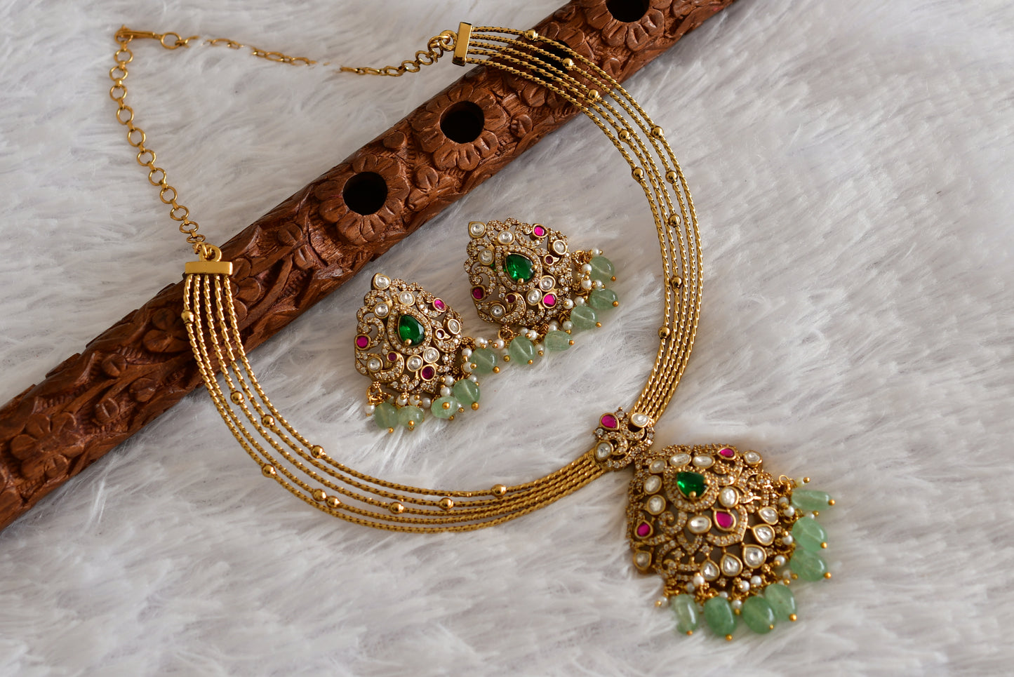 Antique gold tone pink-green kundan jadau kante necklace set dj-52422