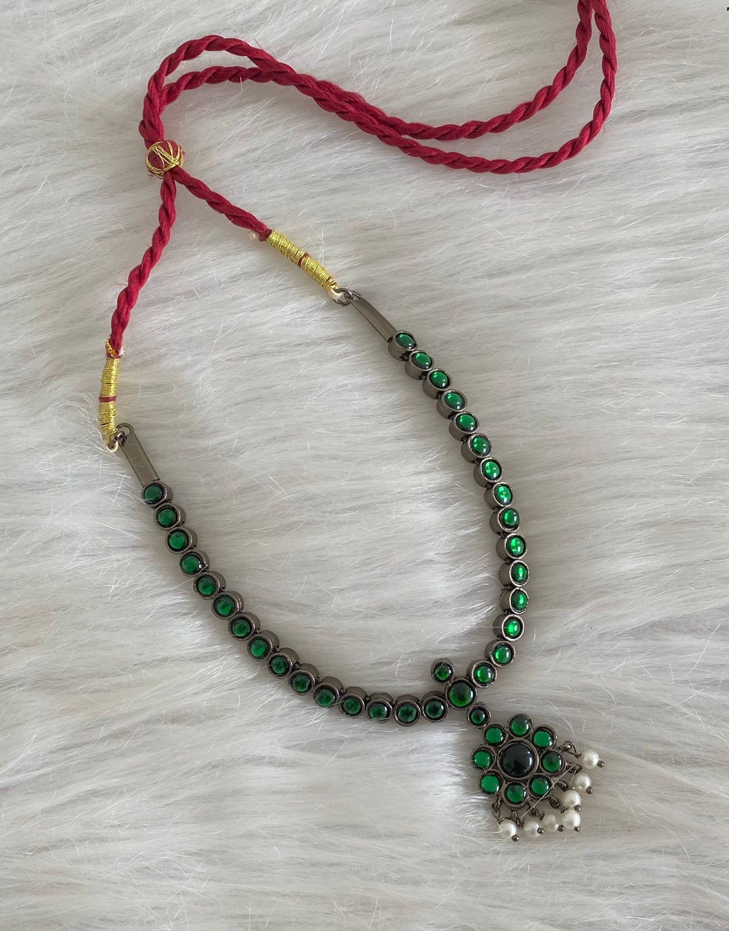 Black finish green stone pearl necklace dj-54617