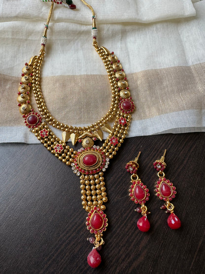 Antique gold tone Maroon Necklace Set-dj04169