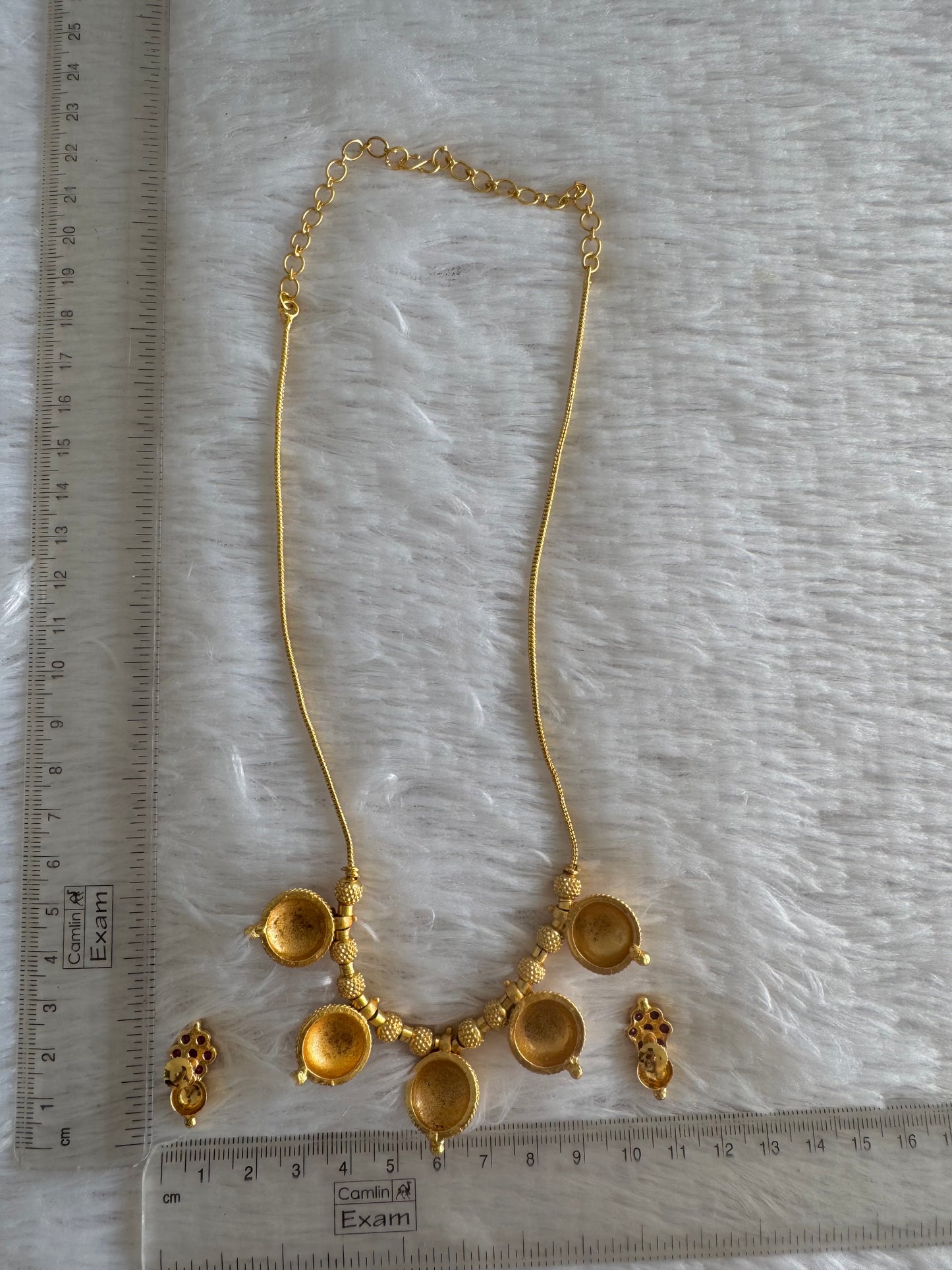 Gold tone pink stone botty style necklace set dj-51681