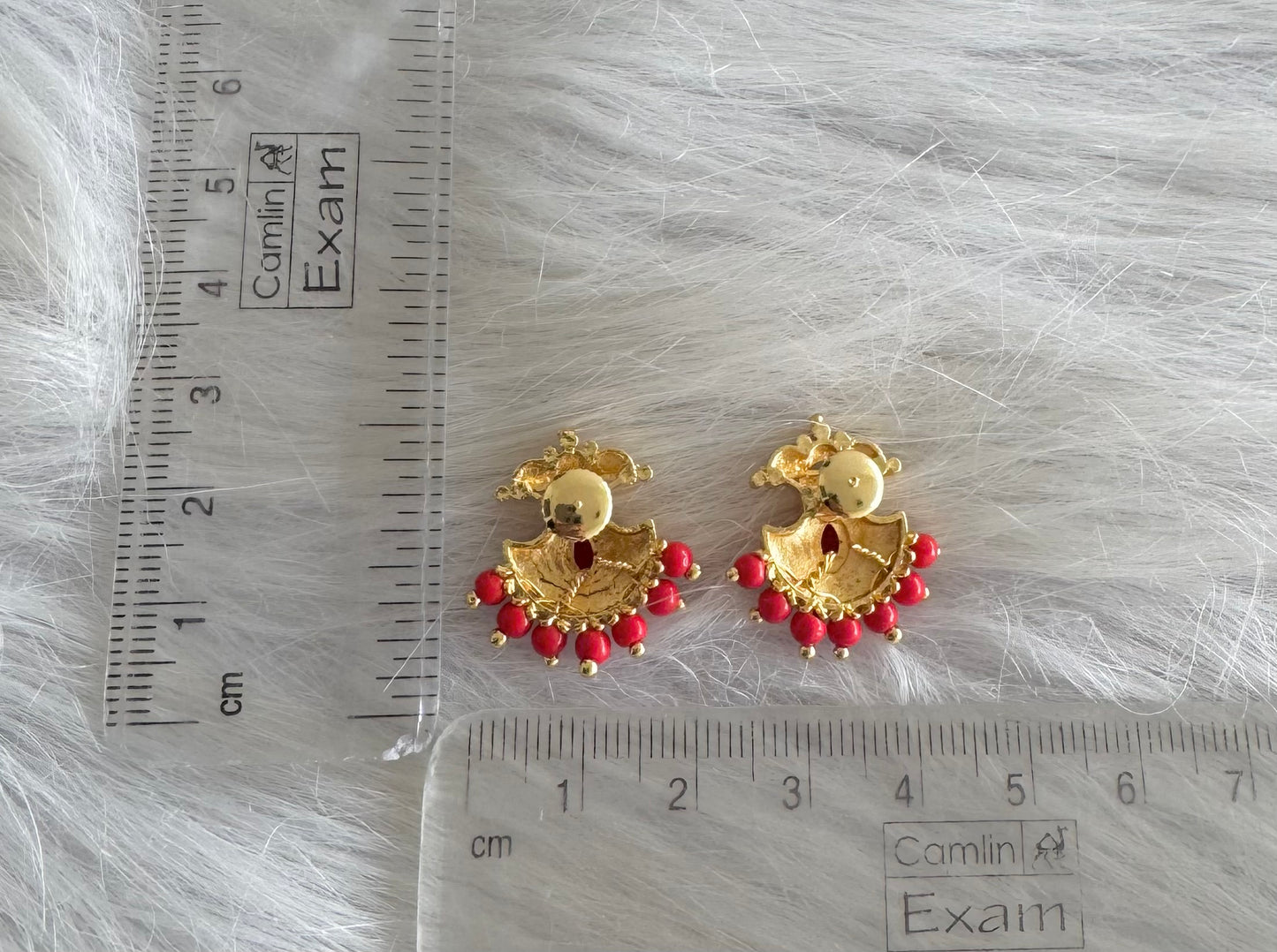 Gold tone coral-pearl beaded stud/earrings dj-51260