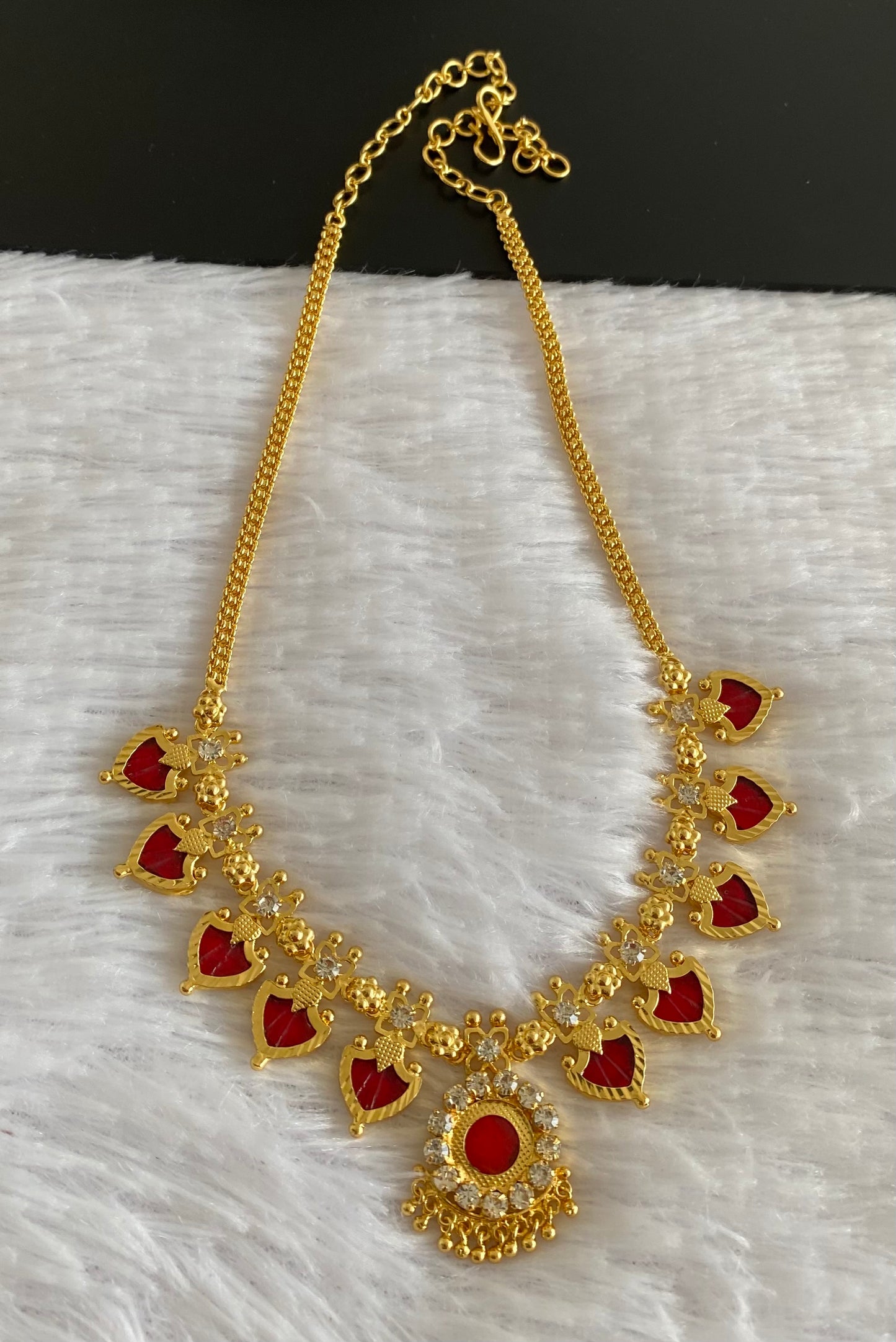 Gold tone white-red palakka necklace dj-53069
