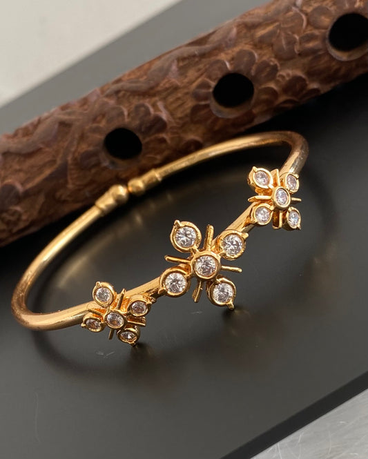Gold tone AD flower adjustable kada/bangle Dj-53874
