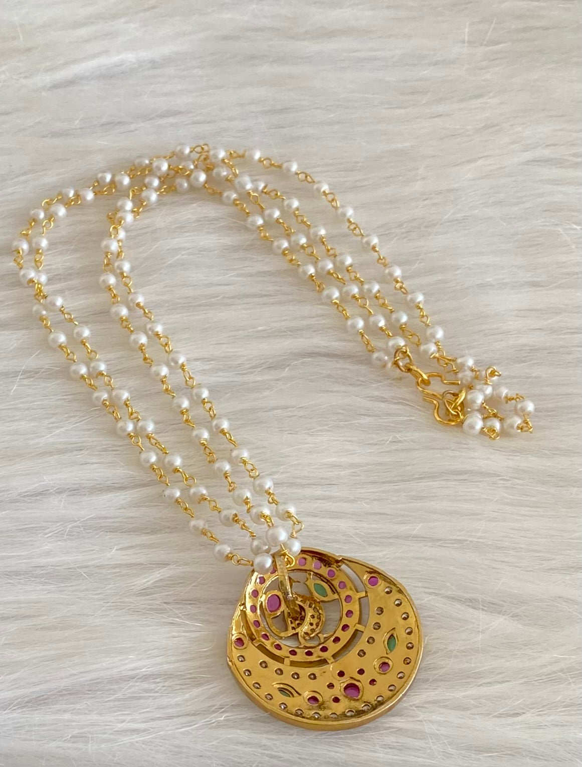 Antique gold tone kemp-green-white peacock flower pearl necklace dj-53699