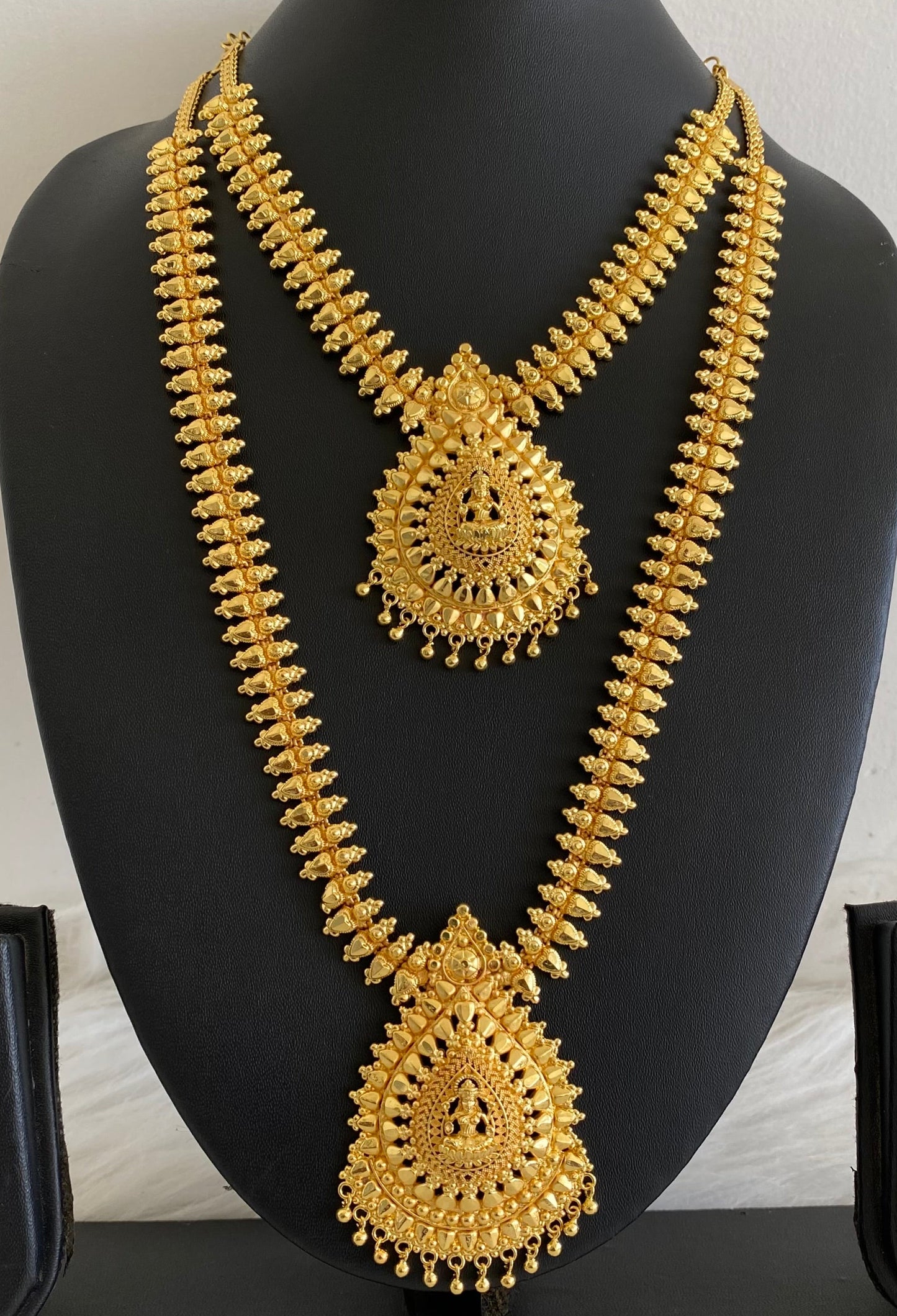 Gold tone lakshmi combo set dj-54283