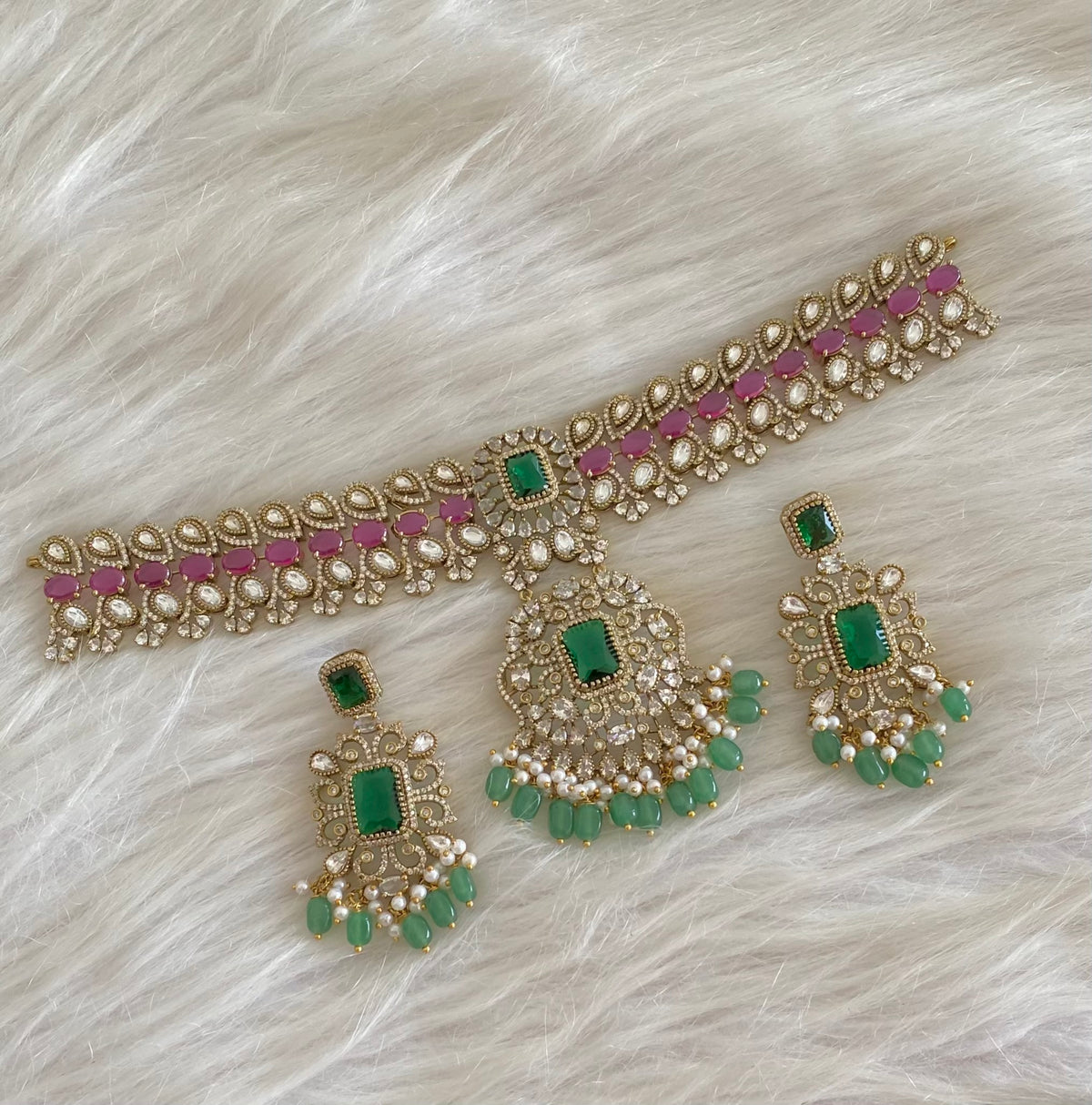 Antique gold tone ruby-white kundan green beaded choker necklace set dj-54802
