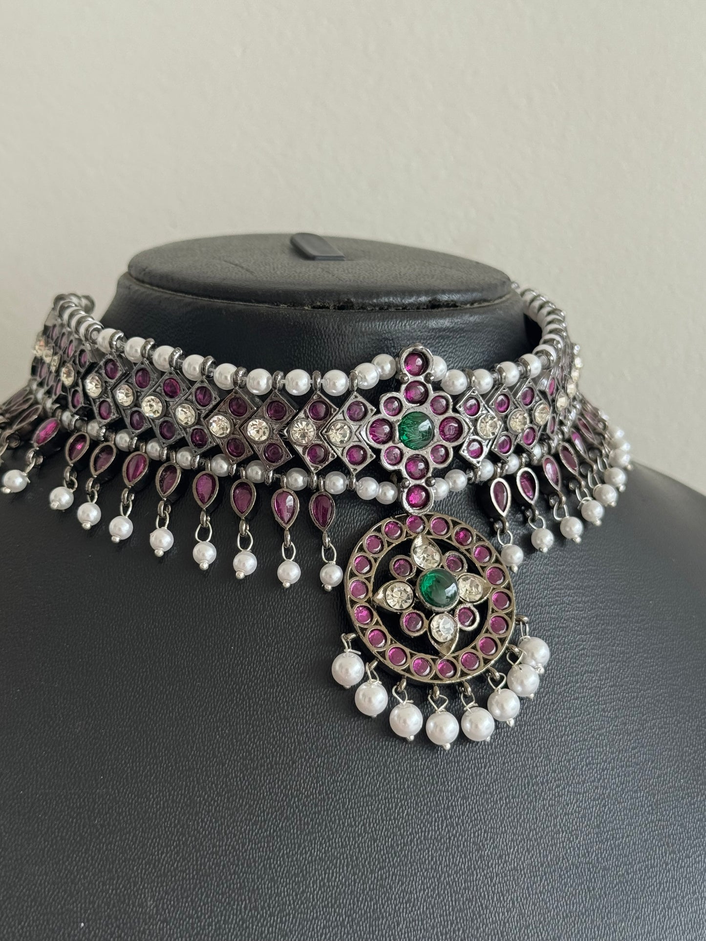 Black finish precious kemp pearl attigai/necklace dj-51762