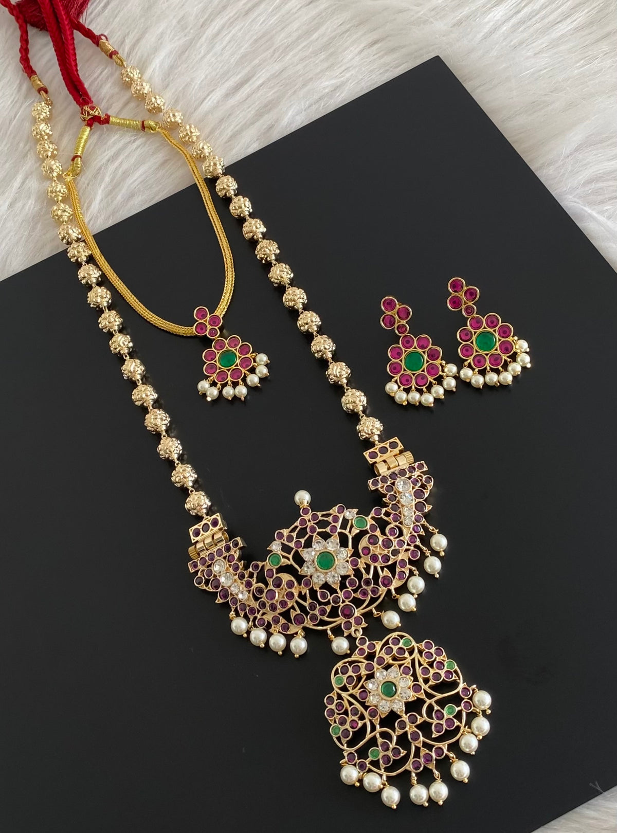 Gold tone precious kemp-green-white pearl peacock nakshi beaded combo set dj-54944