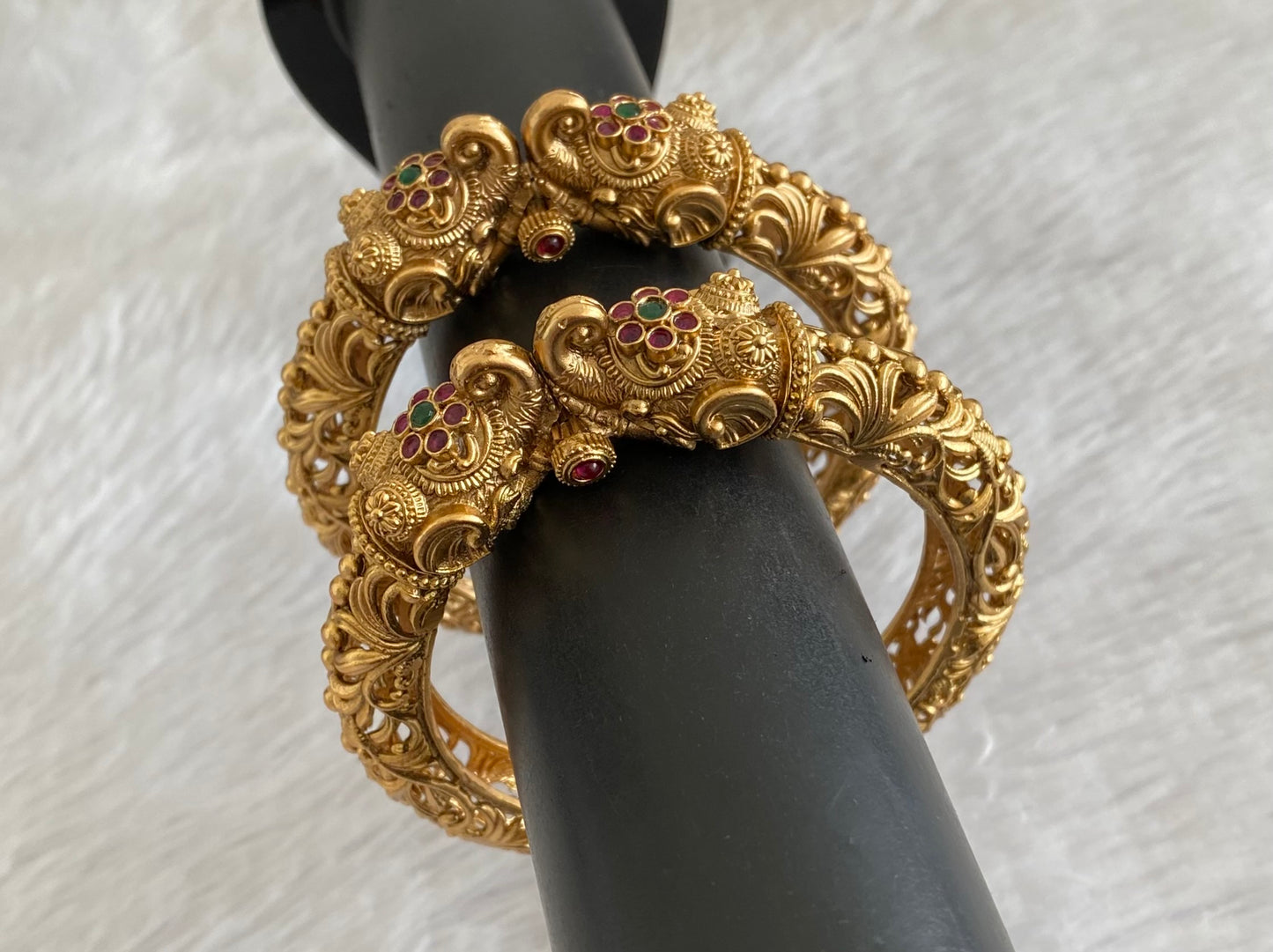 Matte finish pink-green stone elephant screw type kada/bangles(2.6) dj-53451