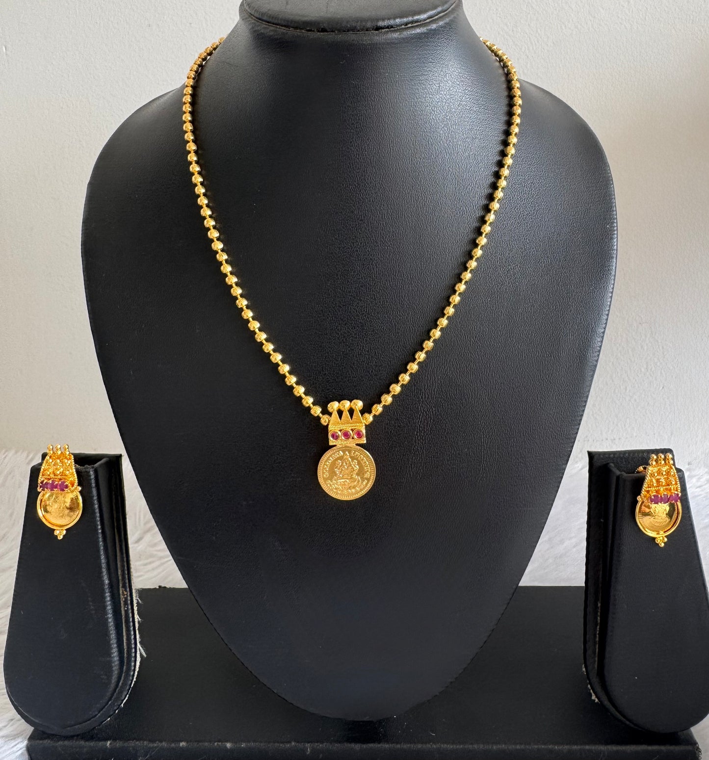 Gold tone pink stone lakshmi coin necklace set dj-51679