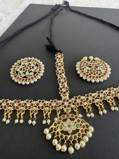 Gold tone precious kemp-green-white pearl cluster with sun and moon head set/tikka dj-52014