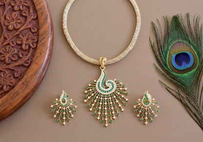 Gold tone cz white-emerald peacock pendant set dj-34984