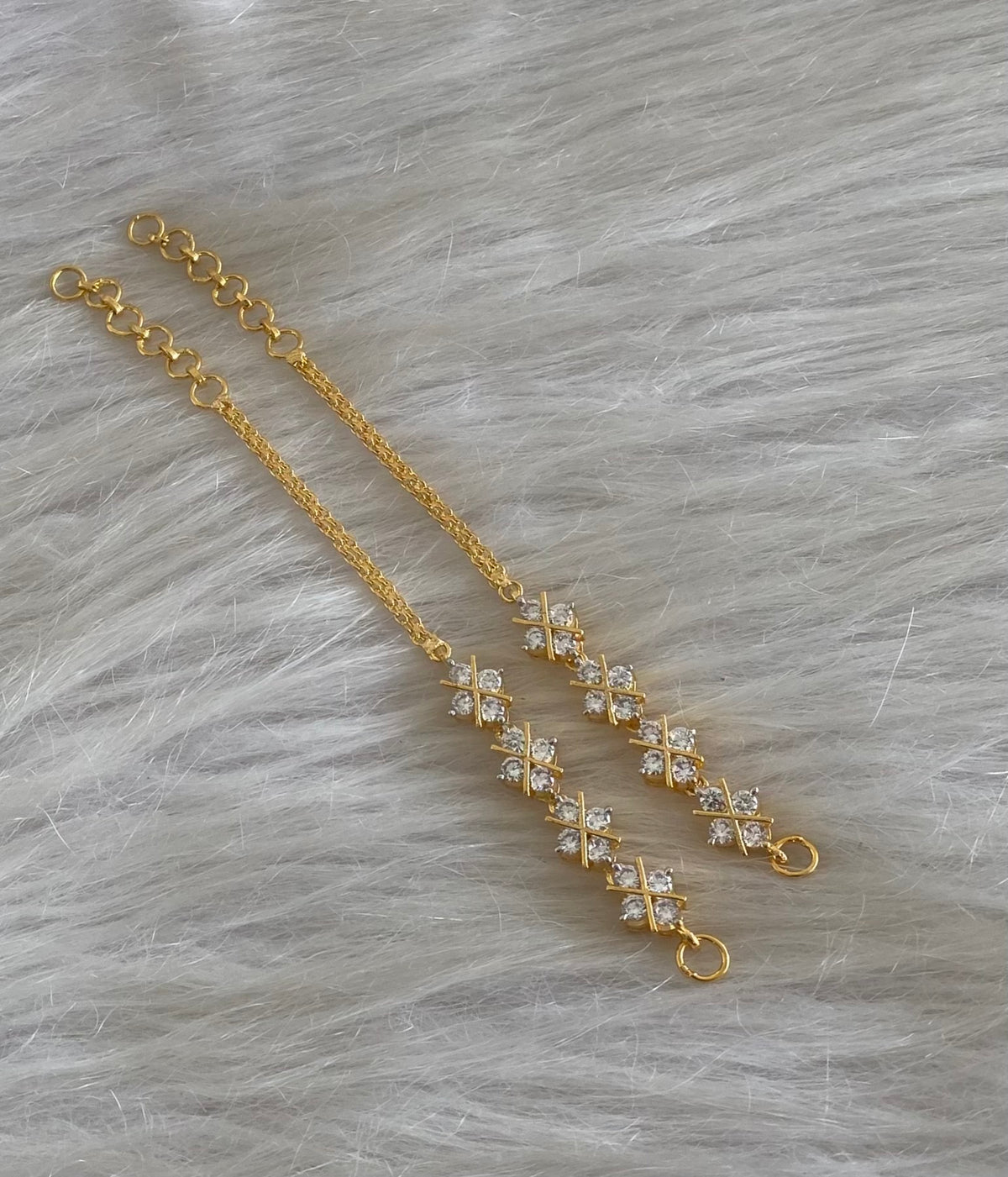 Gold tone white stone ear side chain dj-54889