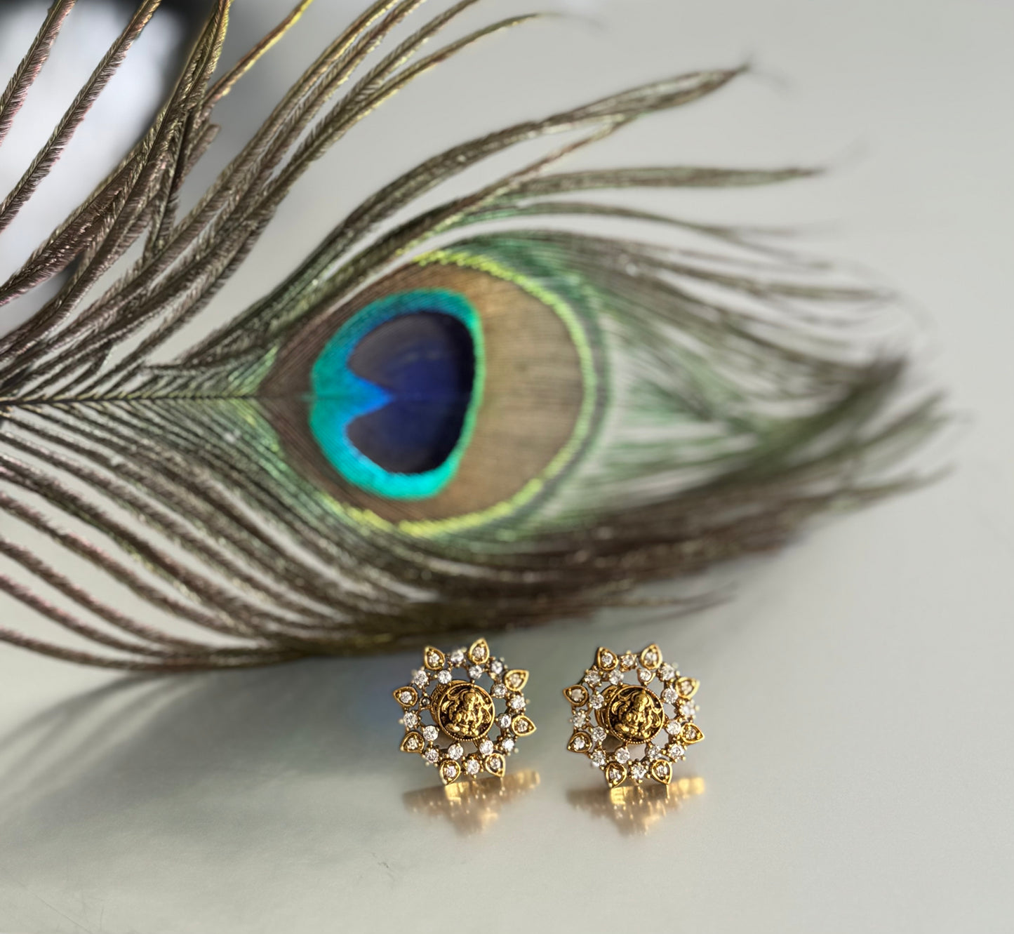 Matte finish white lakshmi round stud/earrings dj-51573