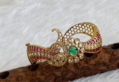 Matte finish kemp-green-white screw type peacock kada/bangle dj-53513