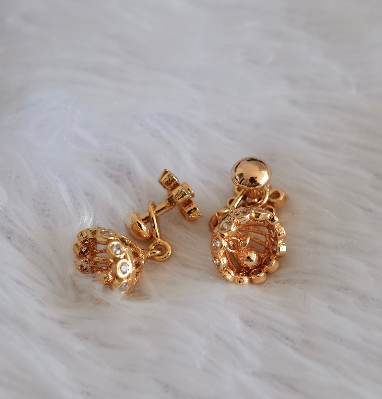 Gold tone ad pink-white south indian flower jhumkka dj-52787