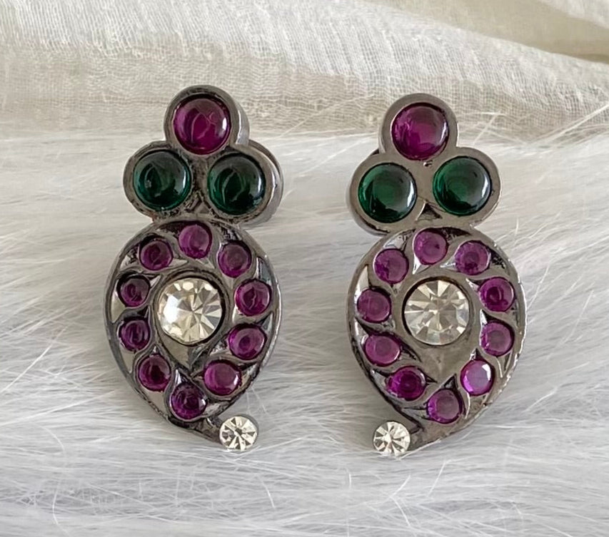Black finish precious kemp-green-white mango stud/earrings dj-53943