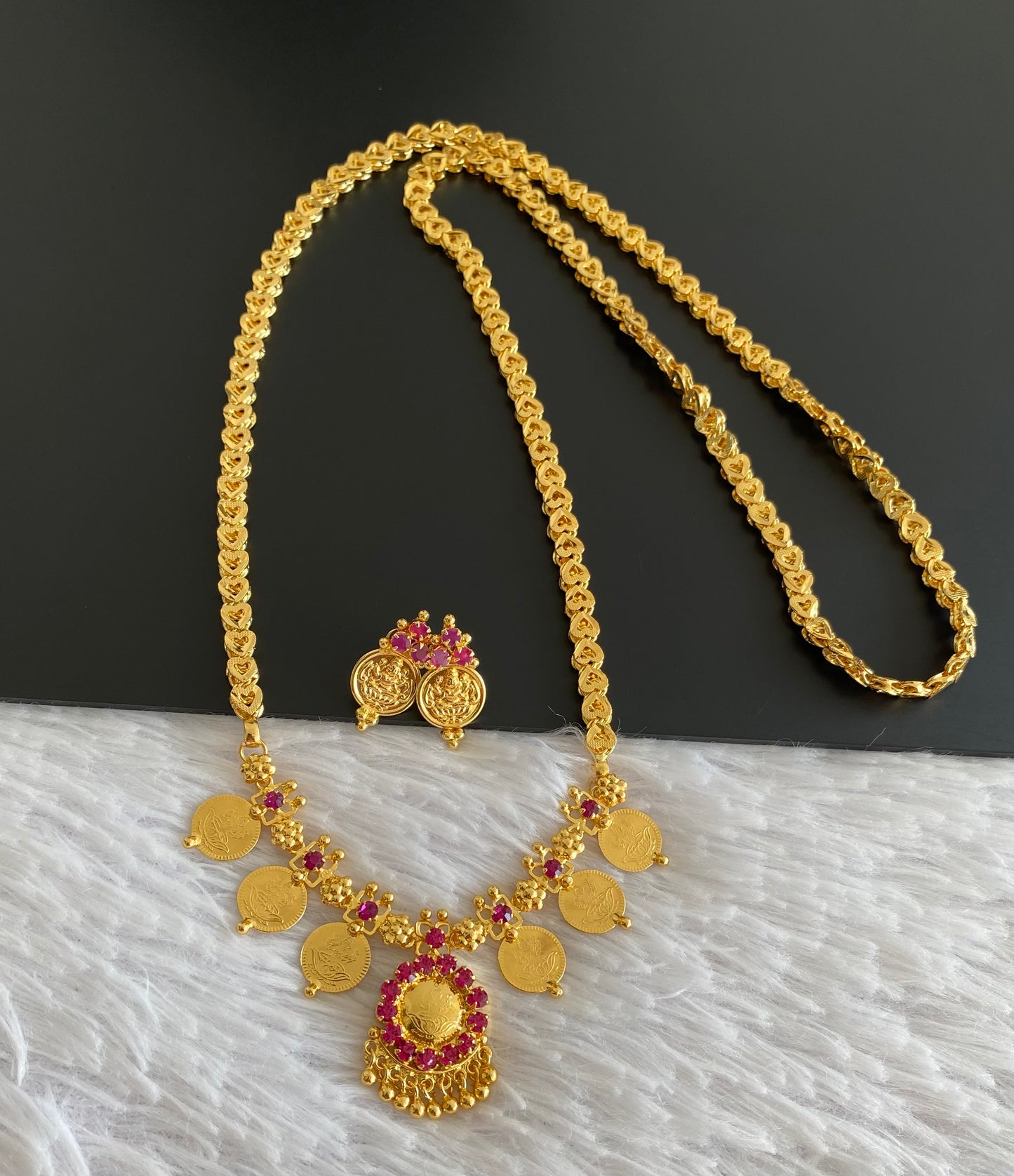 Gold tone 24 inches chain with pink lakshmi coin pendant set dj-52901