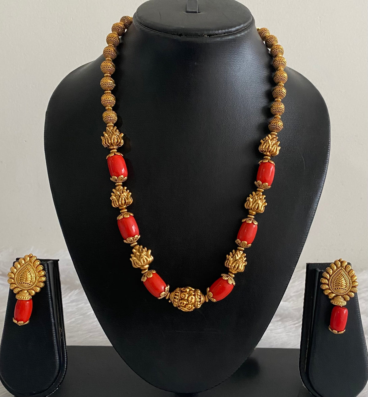 Antique gold tone coral nakshi beaded necklace set dj-54950