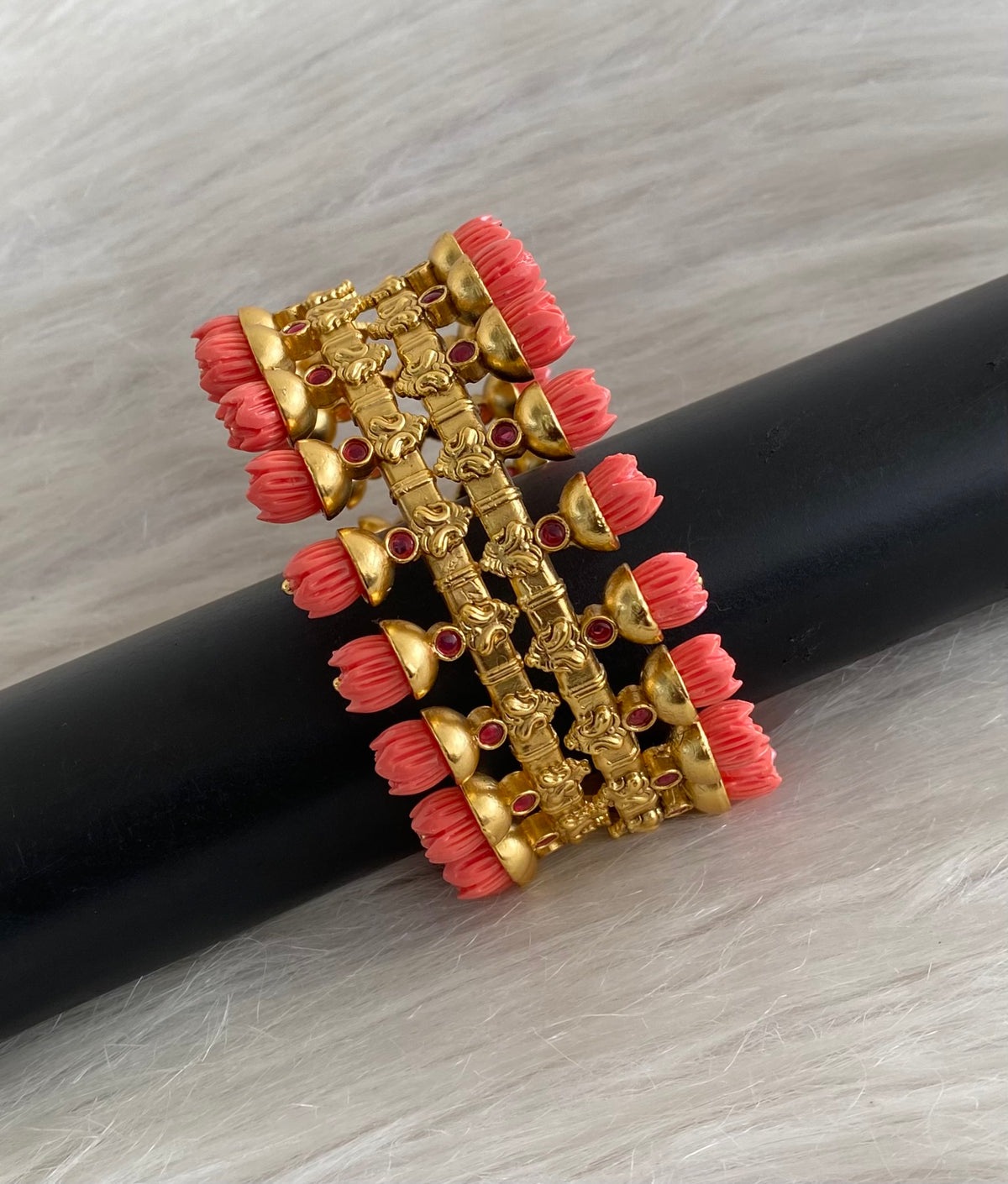 Antique gold tone pink tulip beaded bangles fits(2.4 for 2.6) dj-55160