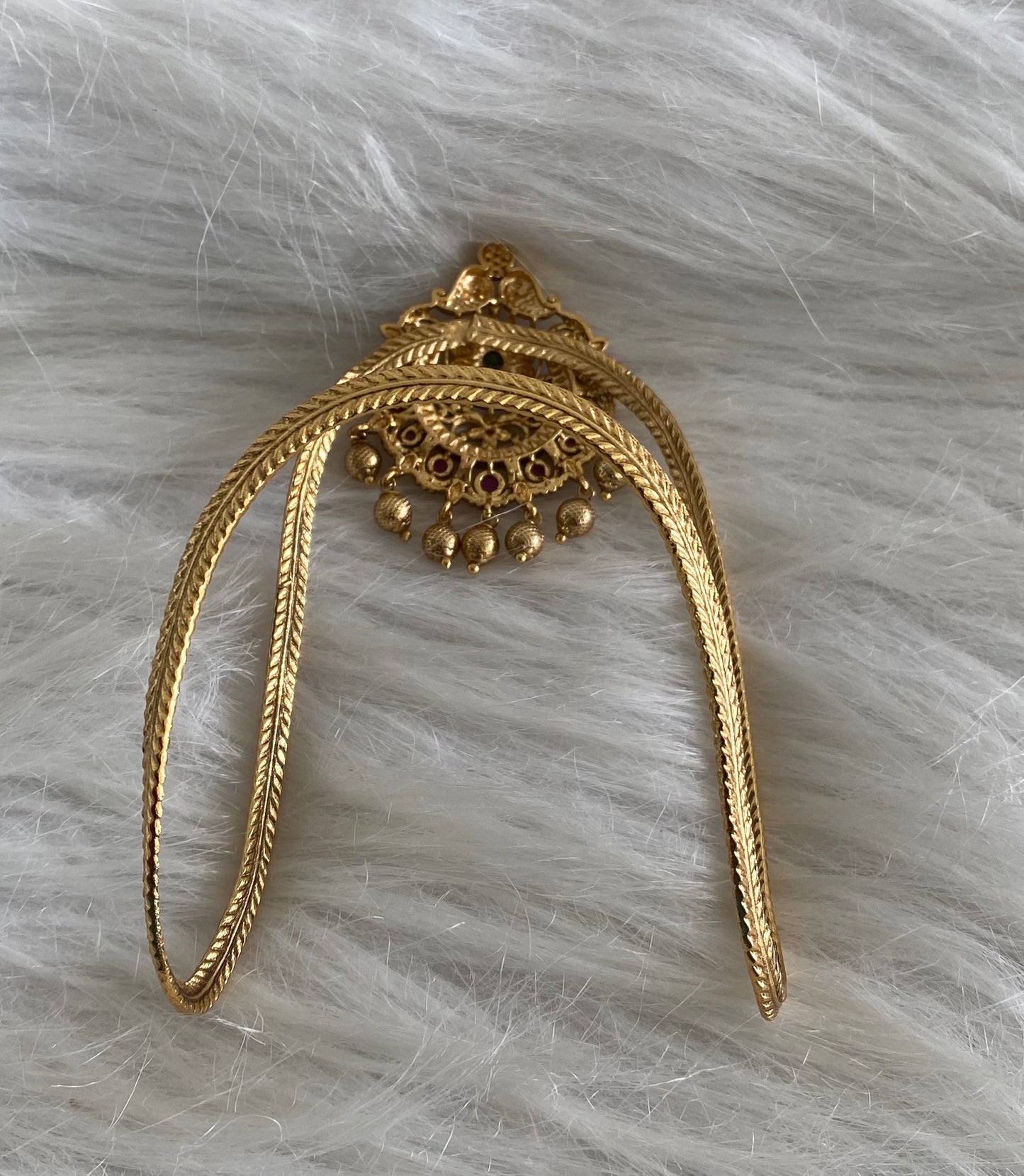 Antique gold tone kemp-green stone mango vanki/bajuband dj-54481