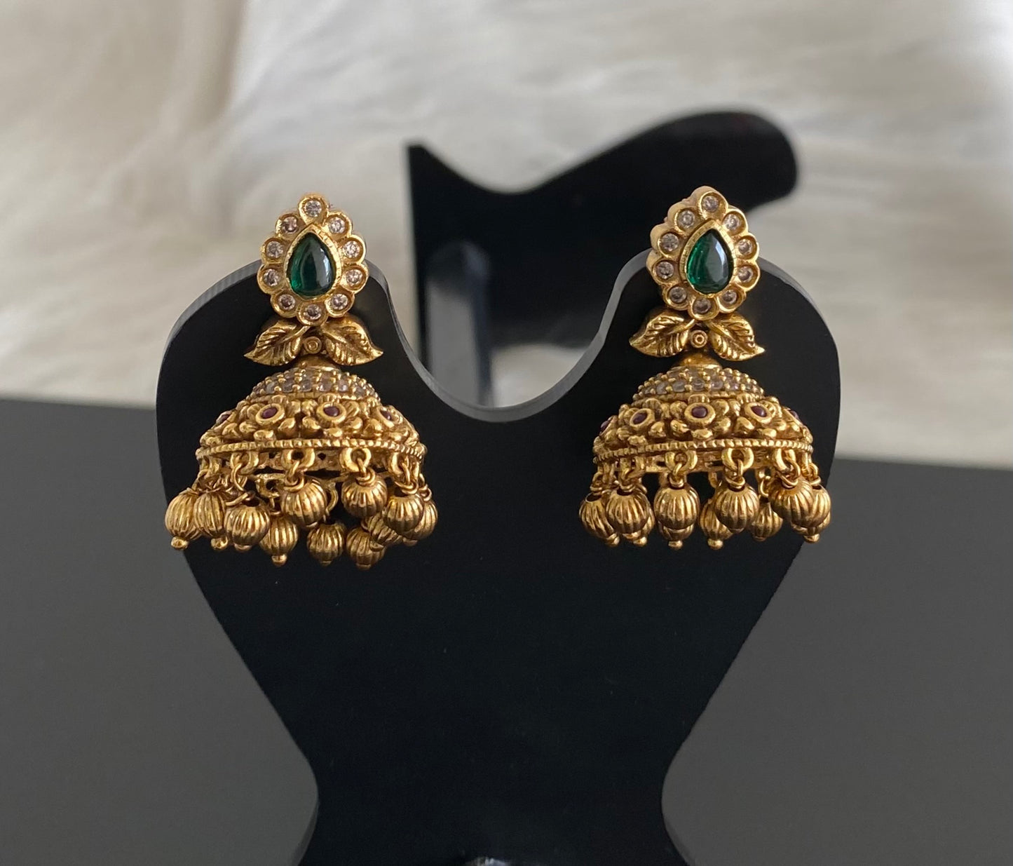Antique gold tone kemp-green-white stone jhumkka dj-54638