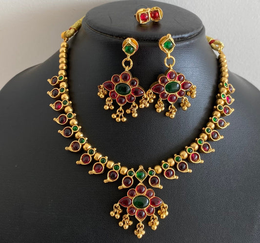Antique gold tone kemp-green stone reversible mango necklace set dj-54086