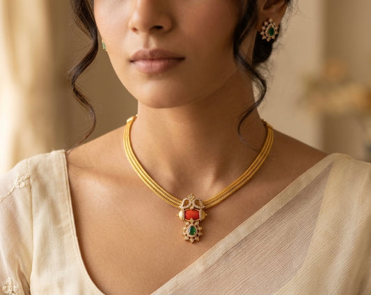 Antique gold tone coral white-green stone necklace set dj-54270