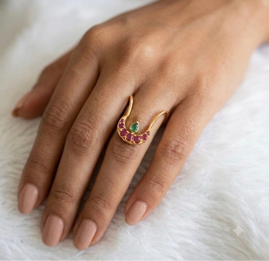 Matt finish kemp-green vanki style finger ring dj-53675