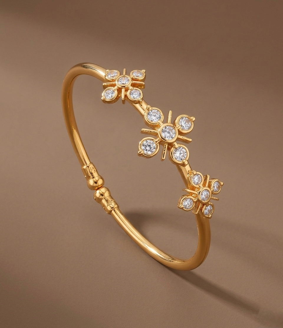 Gold tone AD flower adjustable kada/bangle Dj-53874