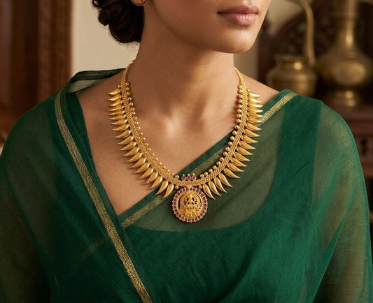 Gold tone kerala style pink stone mulla mottu lakshmi necklace dj-54134